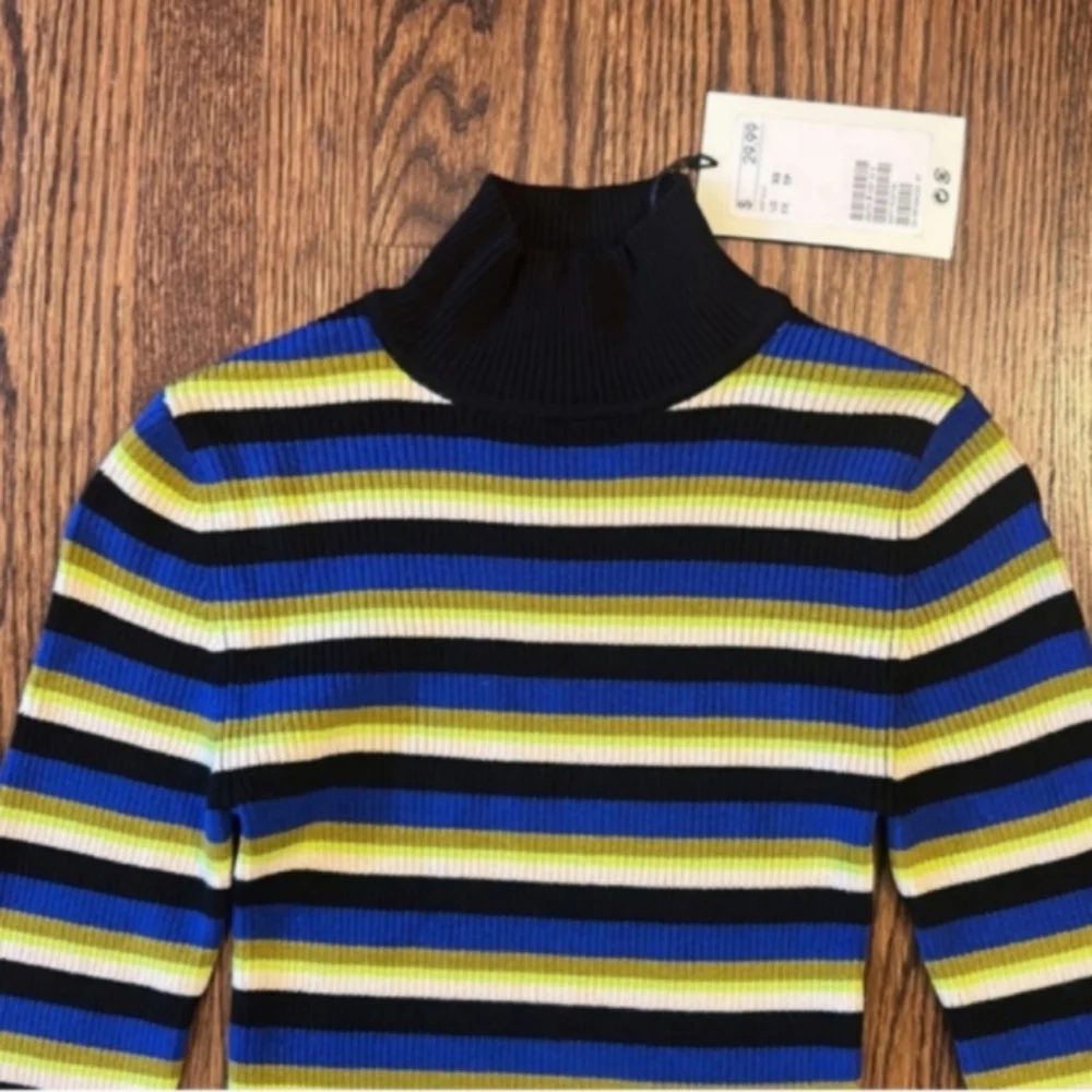 Kangol X H&M Multicolor Striped Long Sleeve Crop Top Size Extra Small Stretchy - Picture 3 of 6